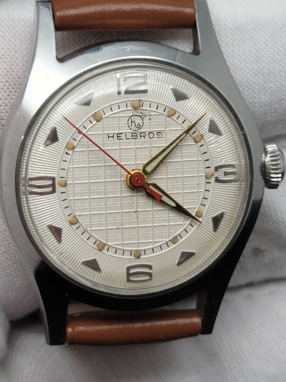 Vintage Helbros Mechanical Wristwatch | 17 Jewels | Swiss Movement | 30mm Case